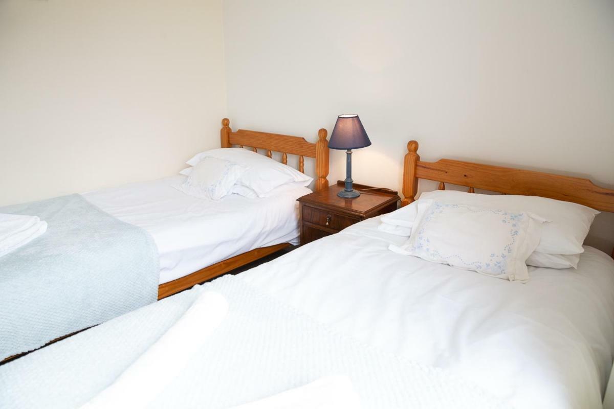 Knightor Manor Bed & Breakfast Penwithick ภายนอก รูปภาพ