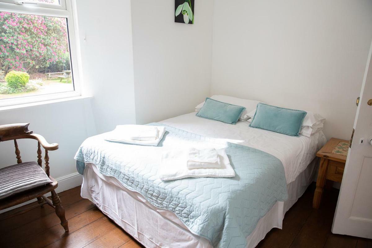 Knightor Manor Bed & Breakfast Penwithick ภายนอก รูปภาพ
